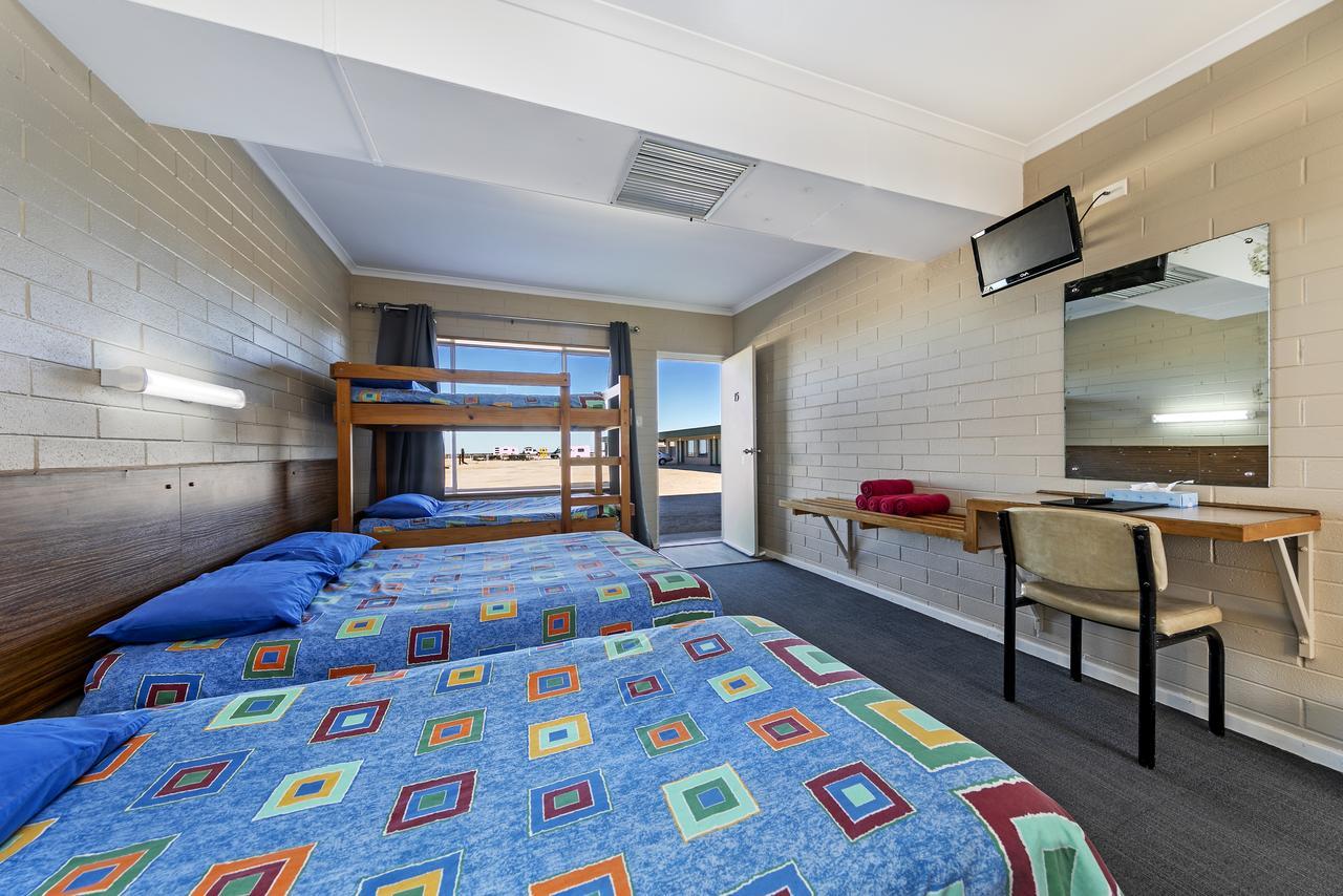 Nullarbor Roadhouse Hotel Luaran gambar